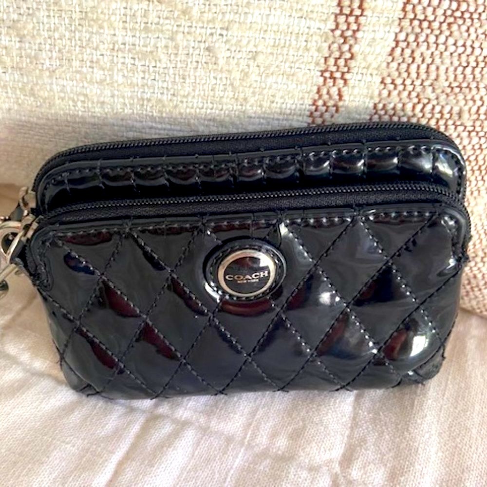 Coach Pop Gloss quilted black wristlet zipper wallet
